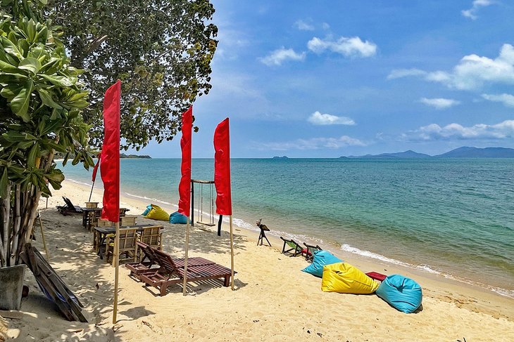 spiaggia maenam koh samui